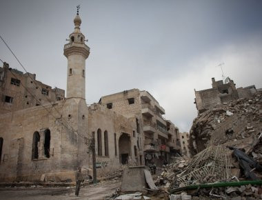 Νέος εμφύλιος μεταξύ ισλαμιστών στη Συρία: Η οργάνωση Tahrir al-Sham πολεμά το κίνημα al-Zenki στην Ιντλίμπ (βίντεο)